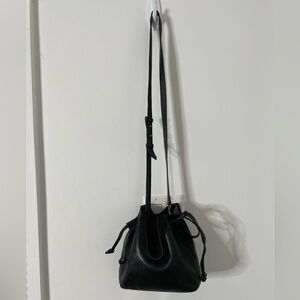Madewell small black leather drawstring transport crossbody